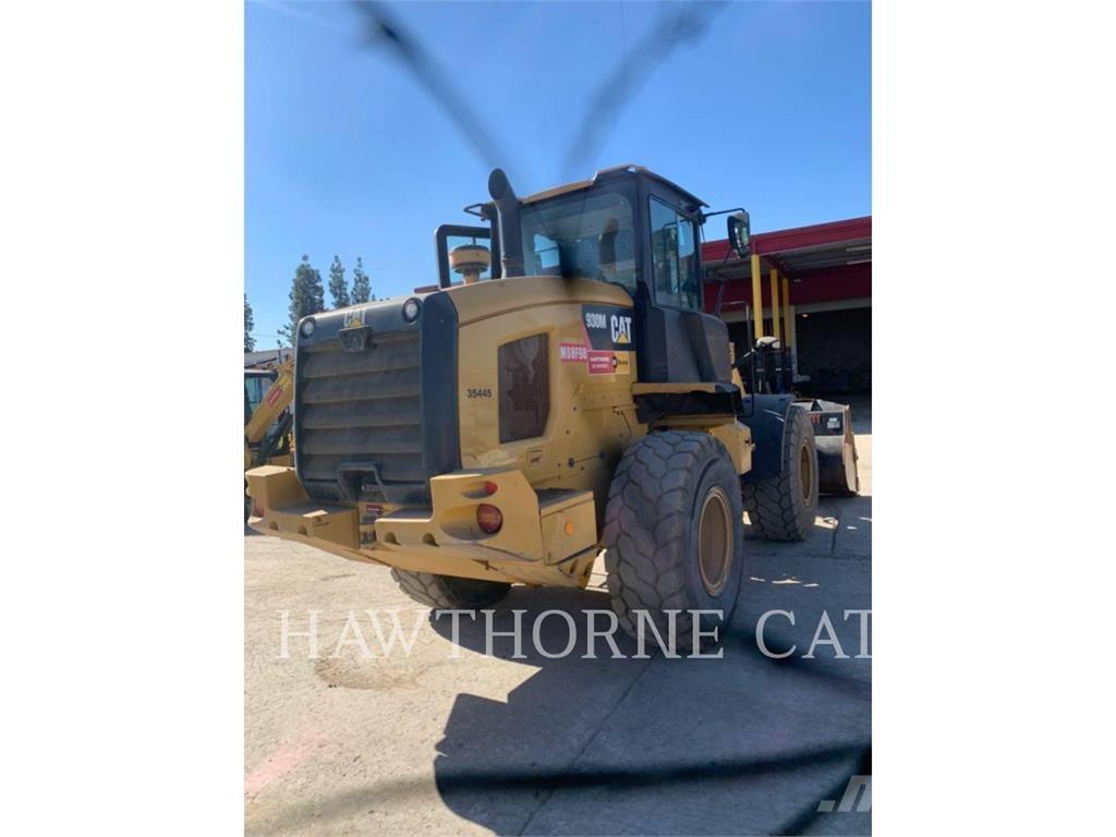 CAT 930M Ładowarki kołowe