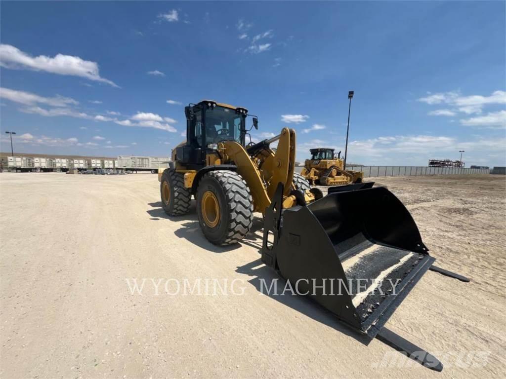 CAT 938 Ładowarki kołowe
