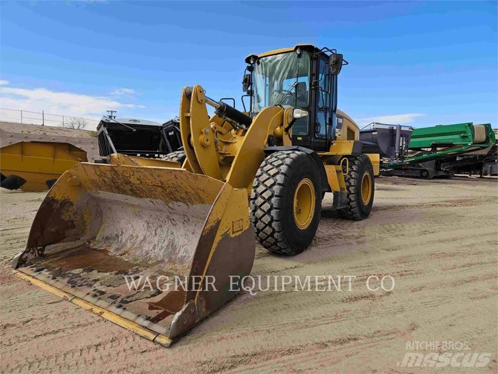 CAT 938M Ładowarki kołowe