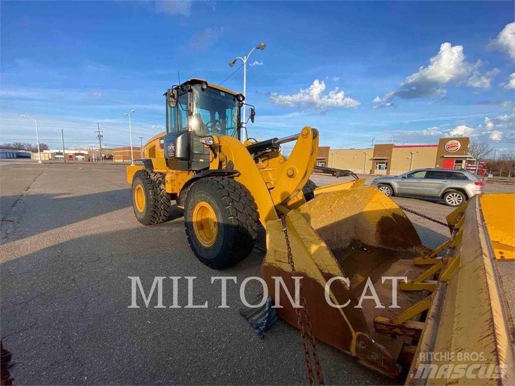 CAT 938M Ładowarki kołowe