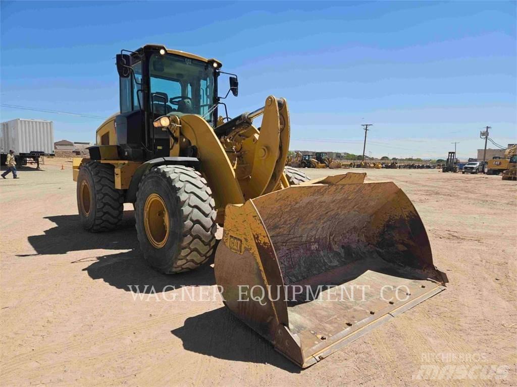 CAT 938M Ładowarki kołowe