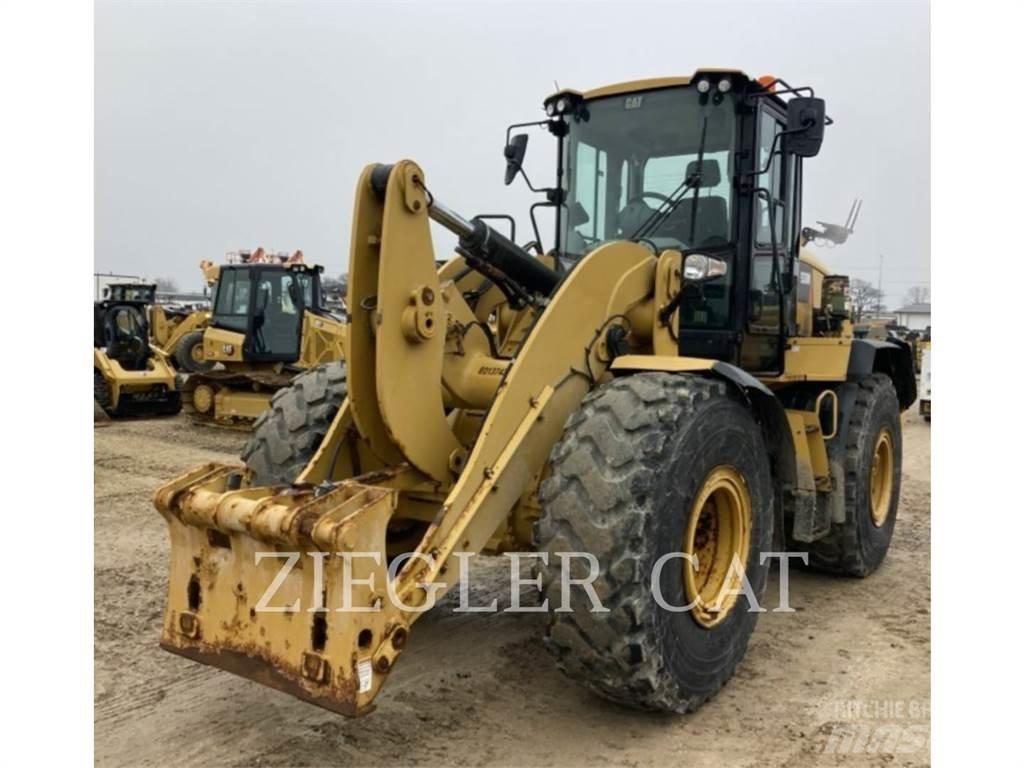 CAT 938M Ładowarki kołowe