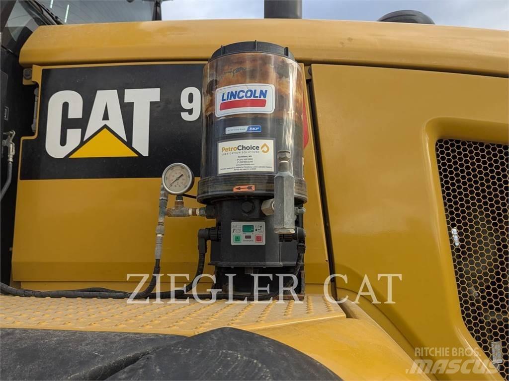 CAT 938M Ładowarki kołowe