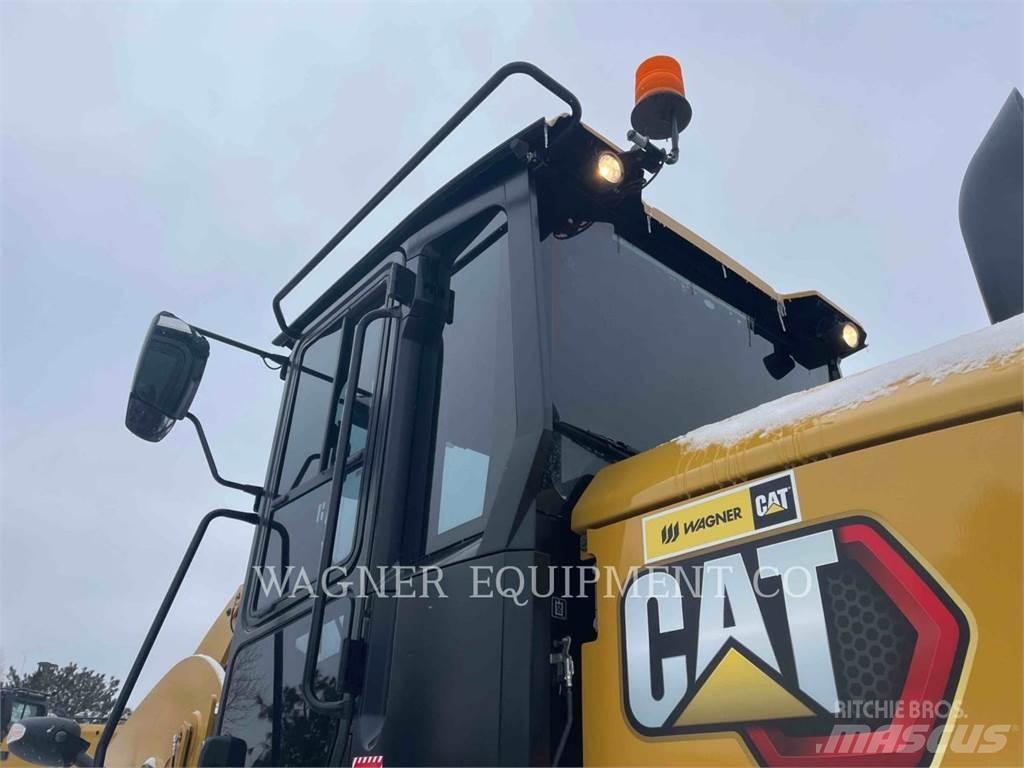 CAT 938M Ładowarki kołowe