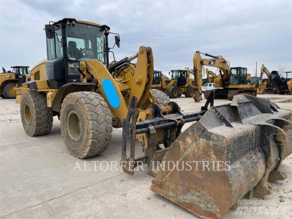 CAT 938M Ładowarki kołowe