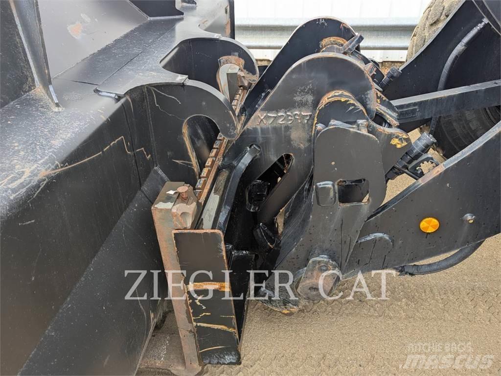 CAT 938M Ładowarki kołowe