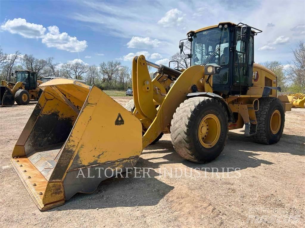 CAT 938M Ładowarki kołowe
