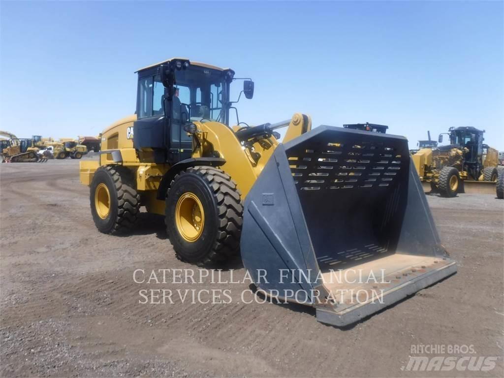 CAT 938M Ładowarki kołowe