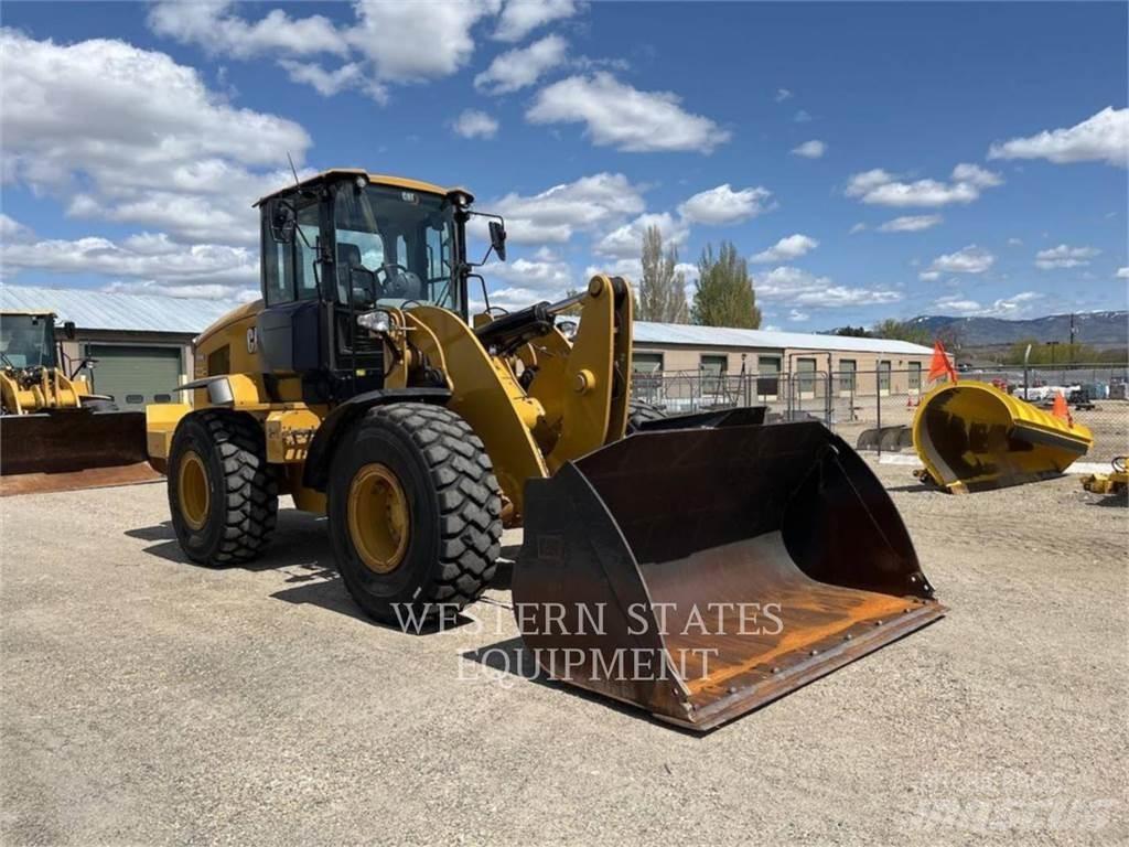 CAT 938M Ładowarki kołowe
