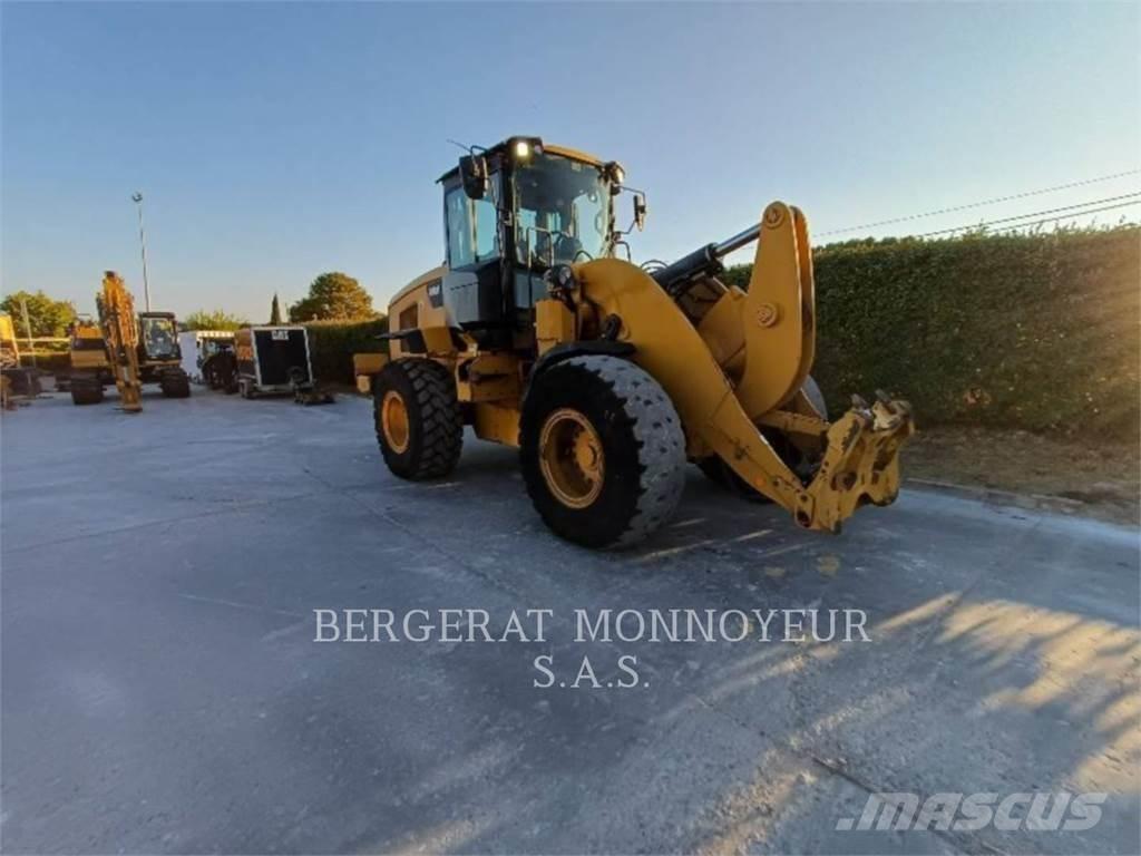 CAT 938M Ładowarki kołowe