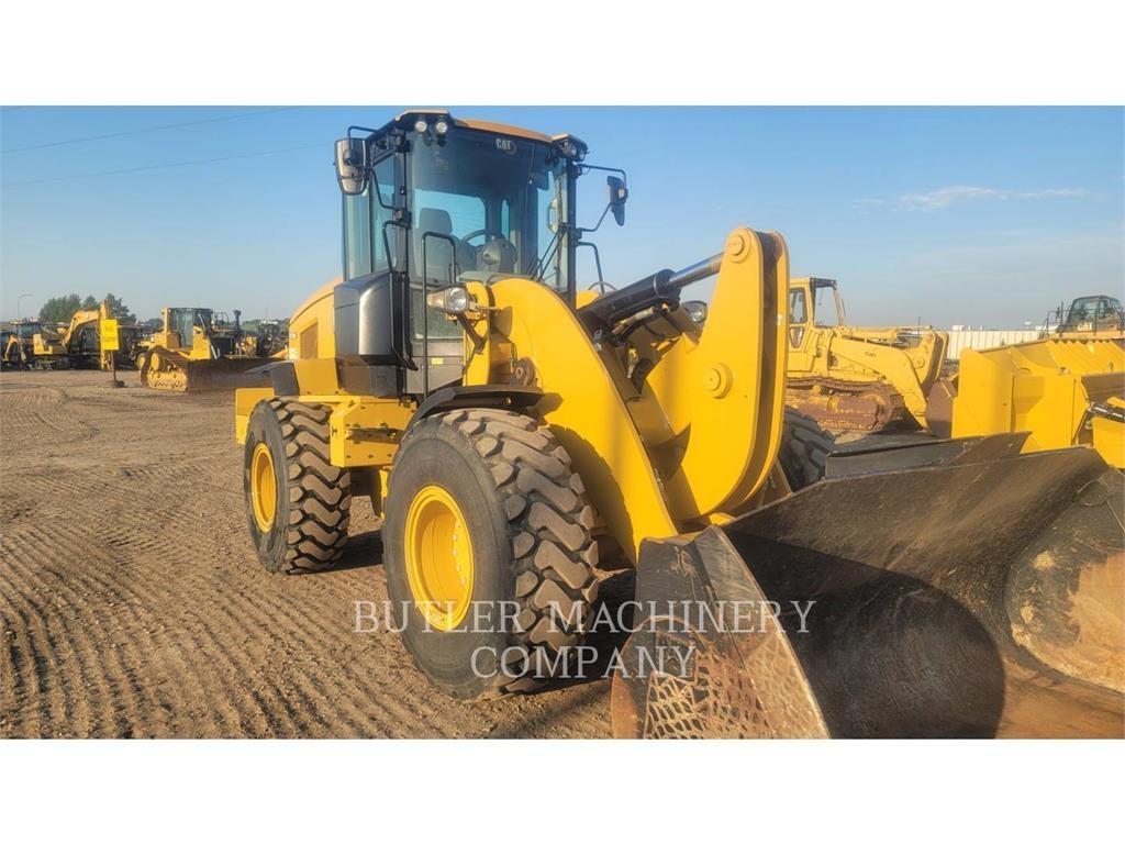 CAT 938M Ładowarki kołowe