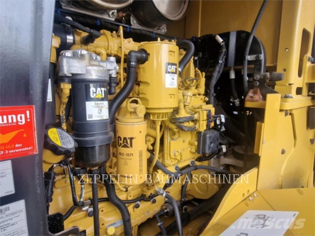 CAT 938M Ładowarki kołowe