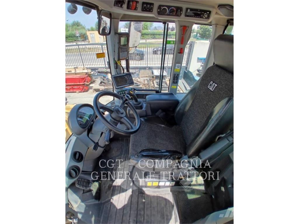 CAT 938M Ładowarki kołowe