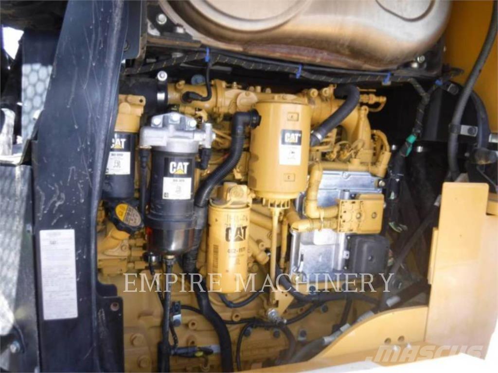 CAT 938M Ładowarki kołowe