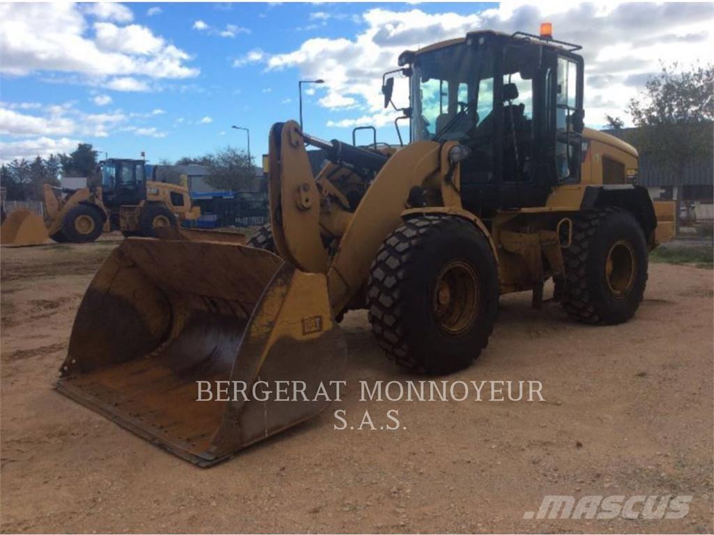 CAT 938M Wheel loaders