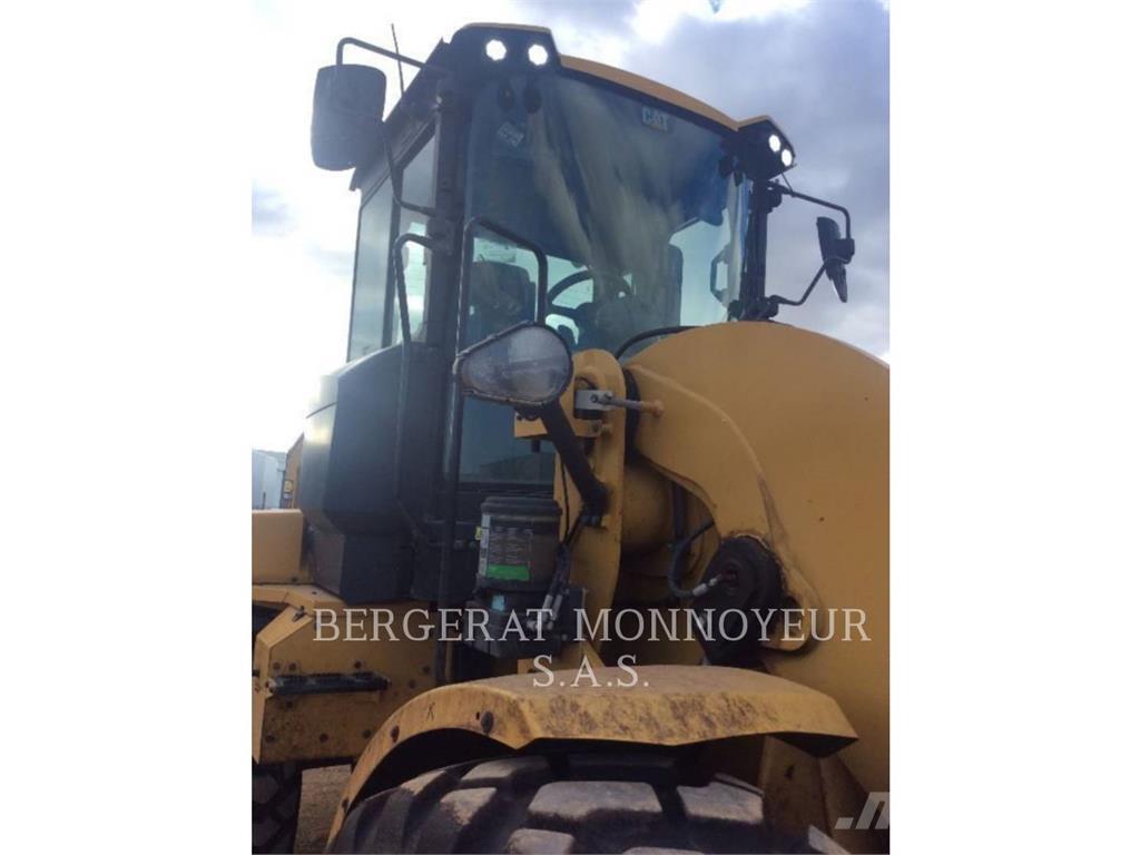 CAT 938M Wheel loaders