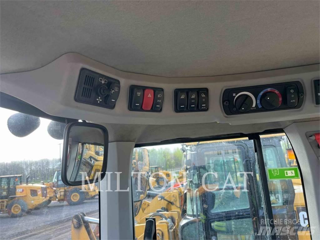 CAT 938M 2V Ładowarki kołowe