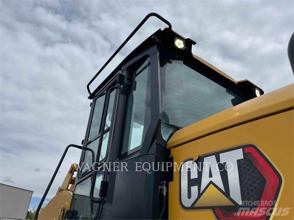 CAT 938M HL Ładowarki kołowe