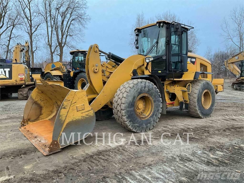 CAT 938M R+ Ładowarki kołowe