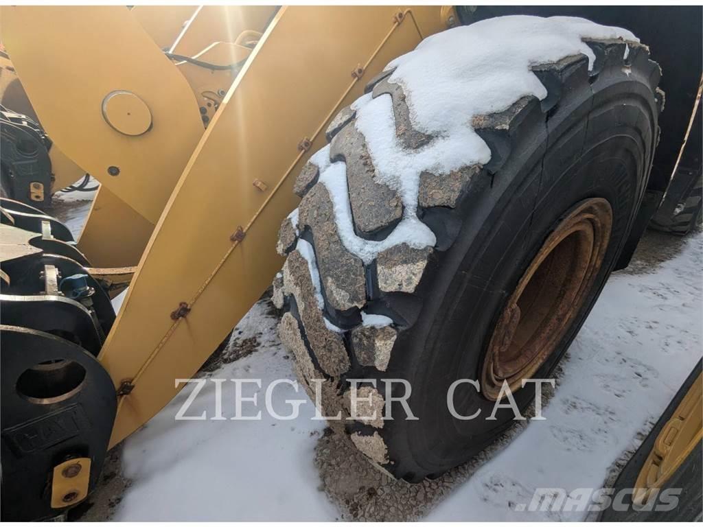 CAT 950M Ładowarki kołowe