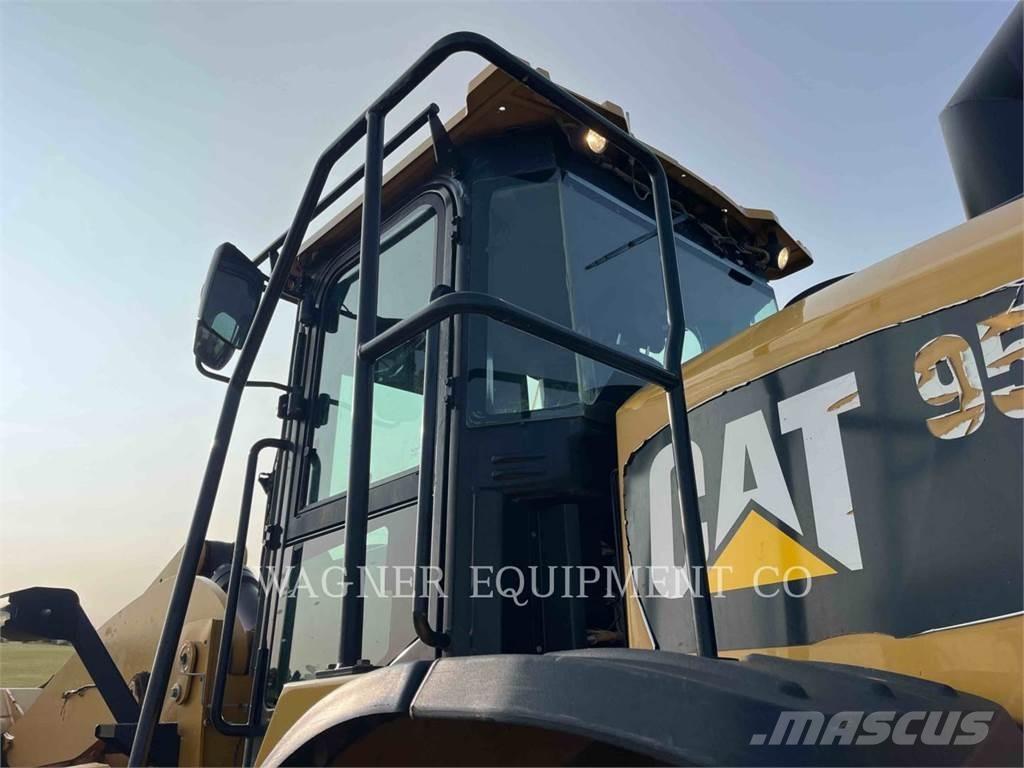 CAT 950M Ładowarki kołowe