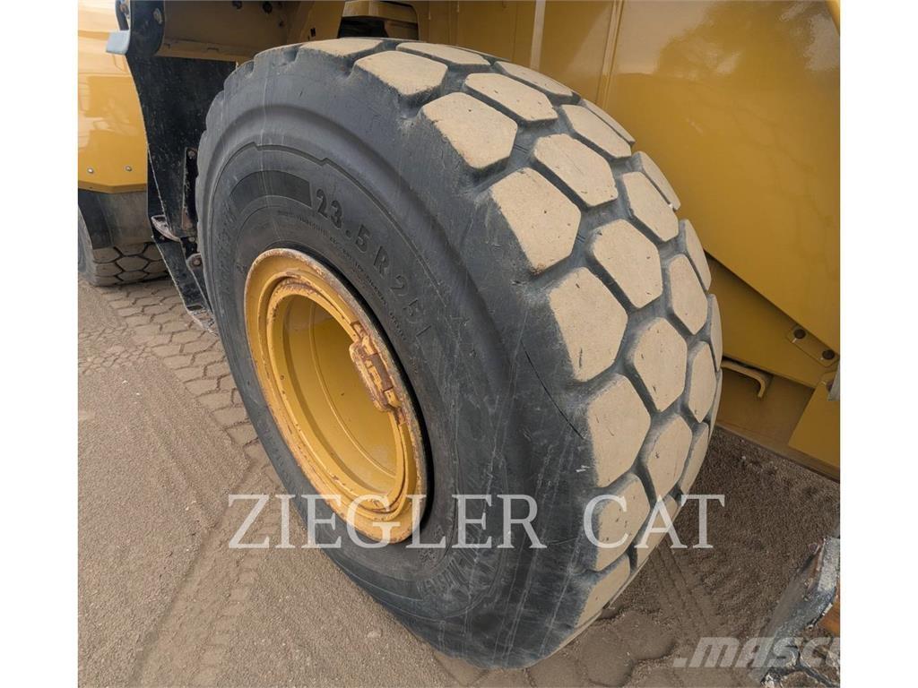 CAT 950M Ładowarki kołowe