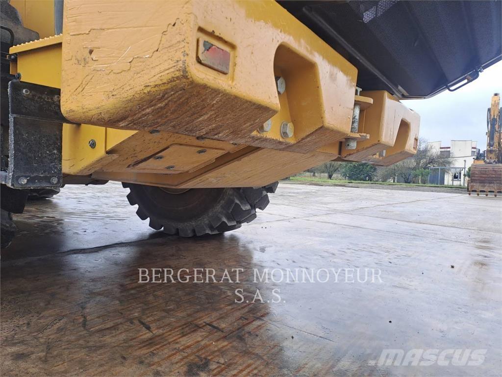 CAT 950M Ładowarki kołowe