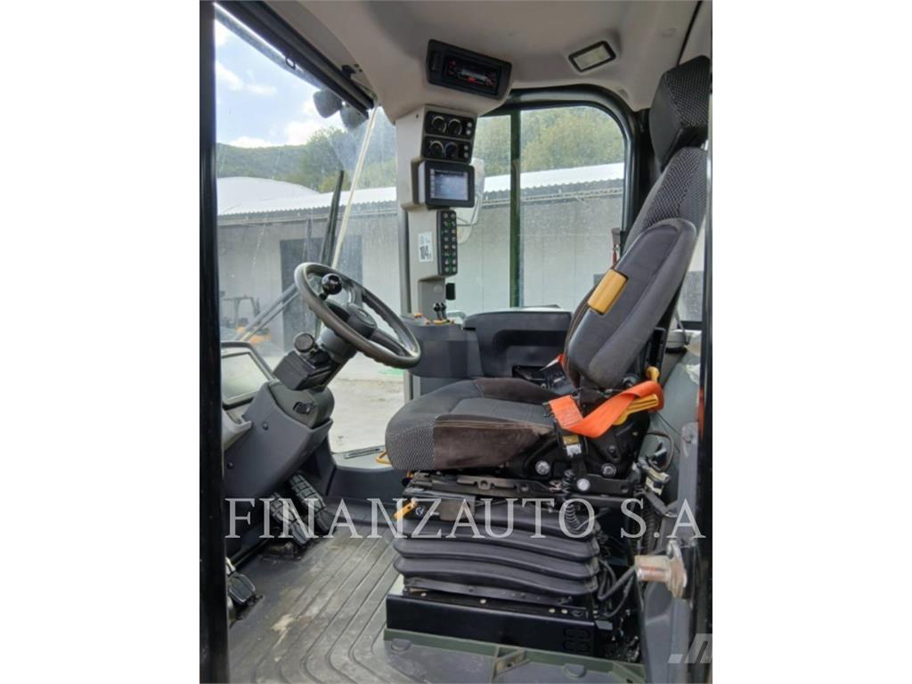 CAT 962M Ładowarki kołowe