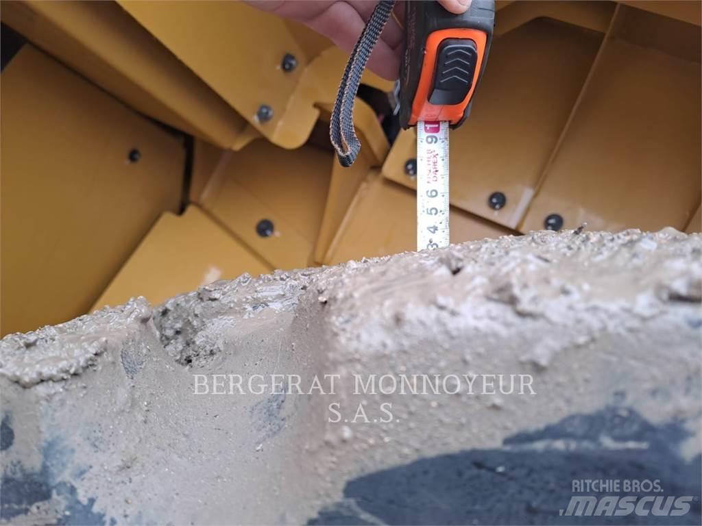 CAT 966 Ładowarki kołowe
