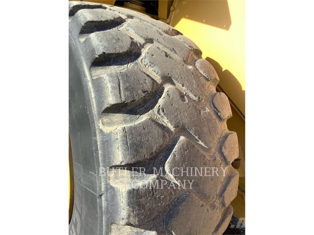 CAT 966G Ładowarki kołowe