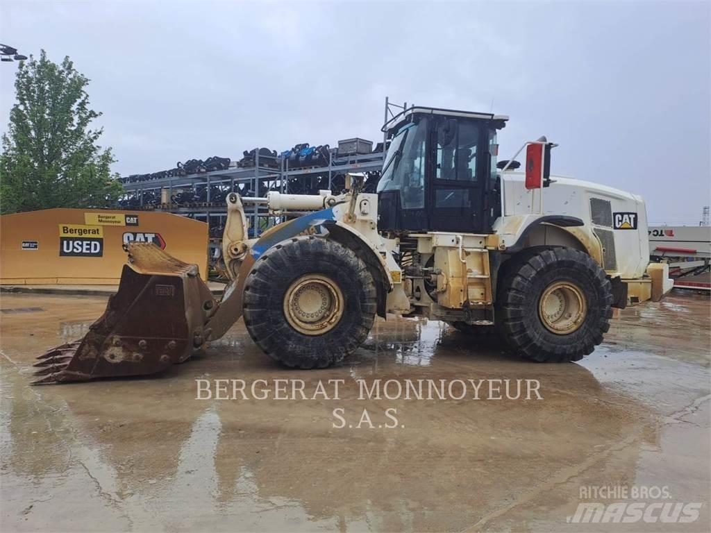 CAT 966M Ładowarki kołowe