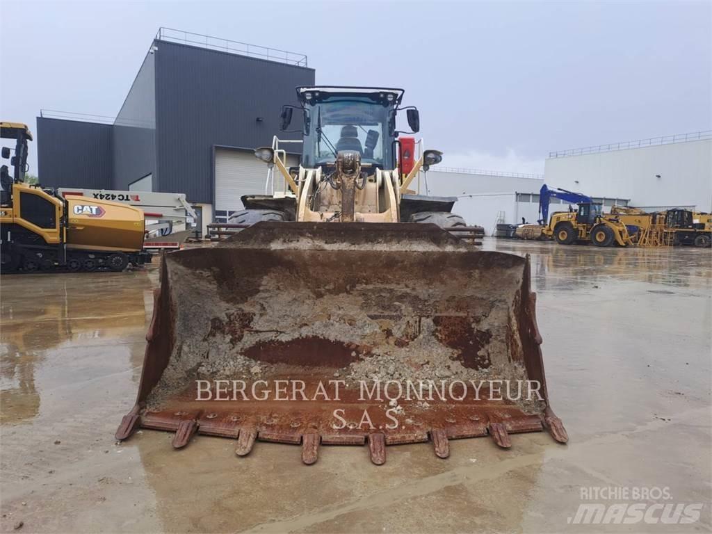 CAT 966M Ładowarki kołowe