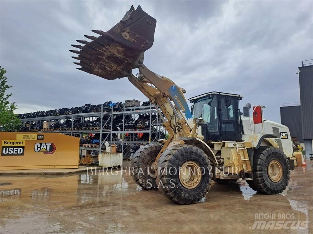 CAT 966M Ładowarki kołowe
