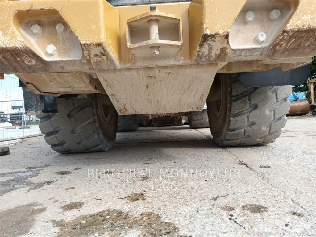 CAT 966M Ładowarki kołowe