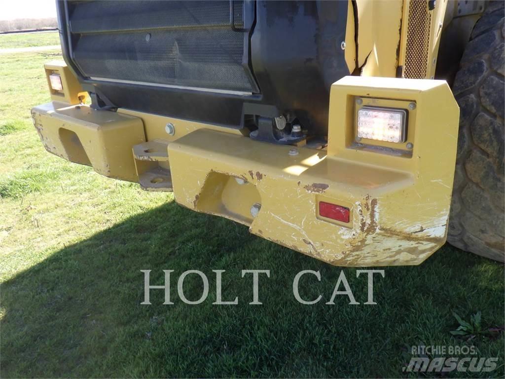 CAT 966M Ładowarki kołowe