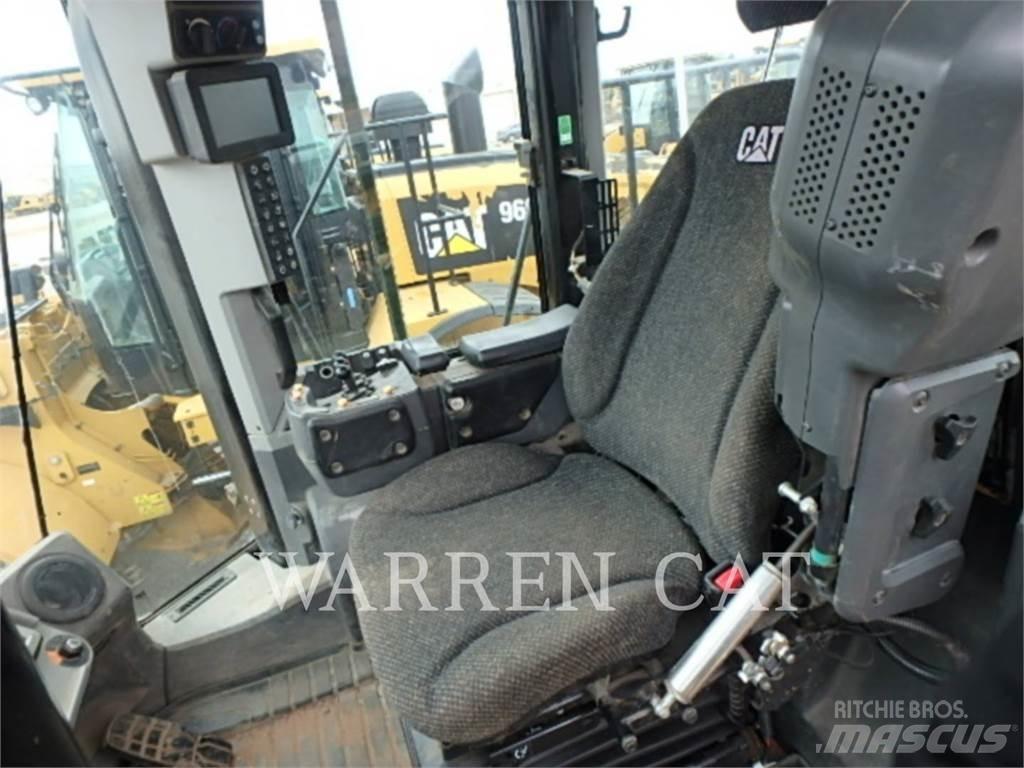 CAT 966M Ładowarki kołowe