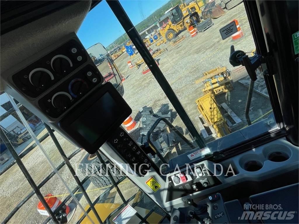 CAT 966M Ładowarki kołowe