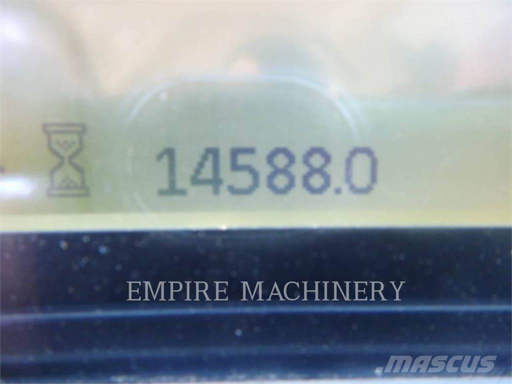 CAT 966M Ładowarki kołowe