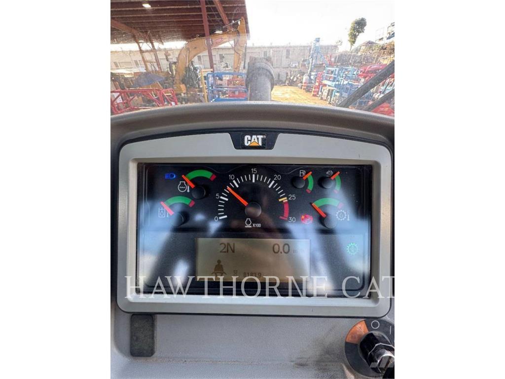 CAT 966M Ładowarki kołowe