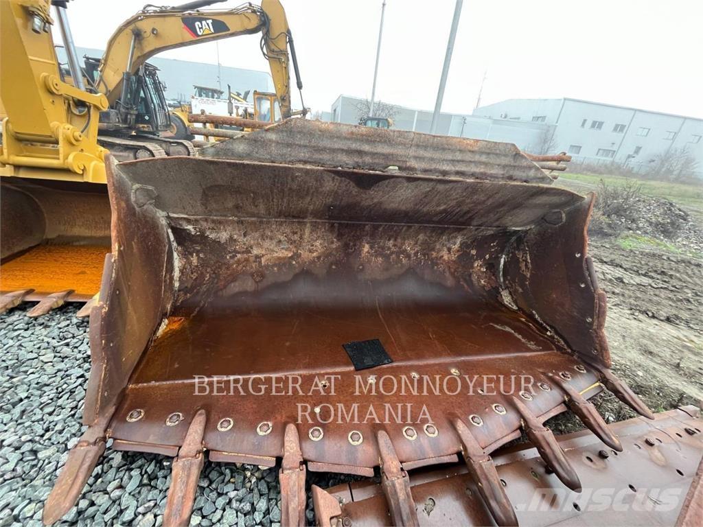 CAT 966M Ładowarki kołowe