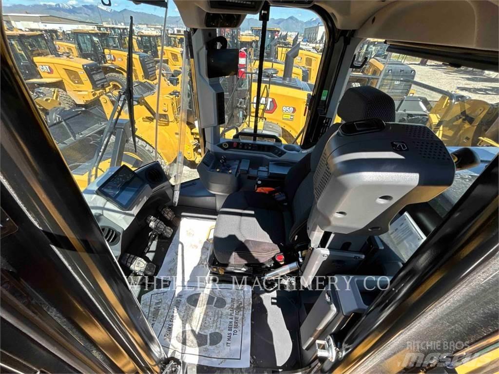 CAT 982 Ładowarki kołowe