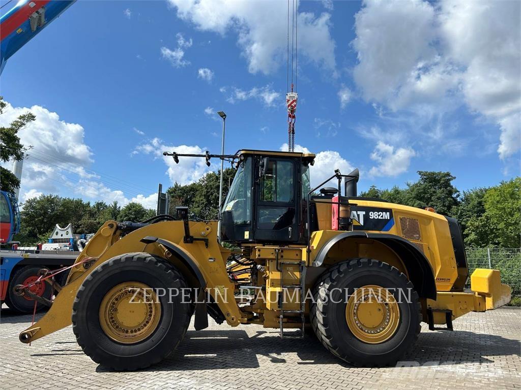 CAT 982M Ładowarki kołowe