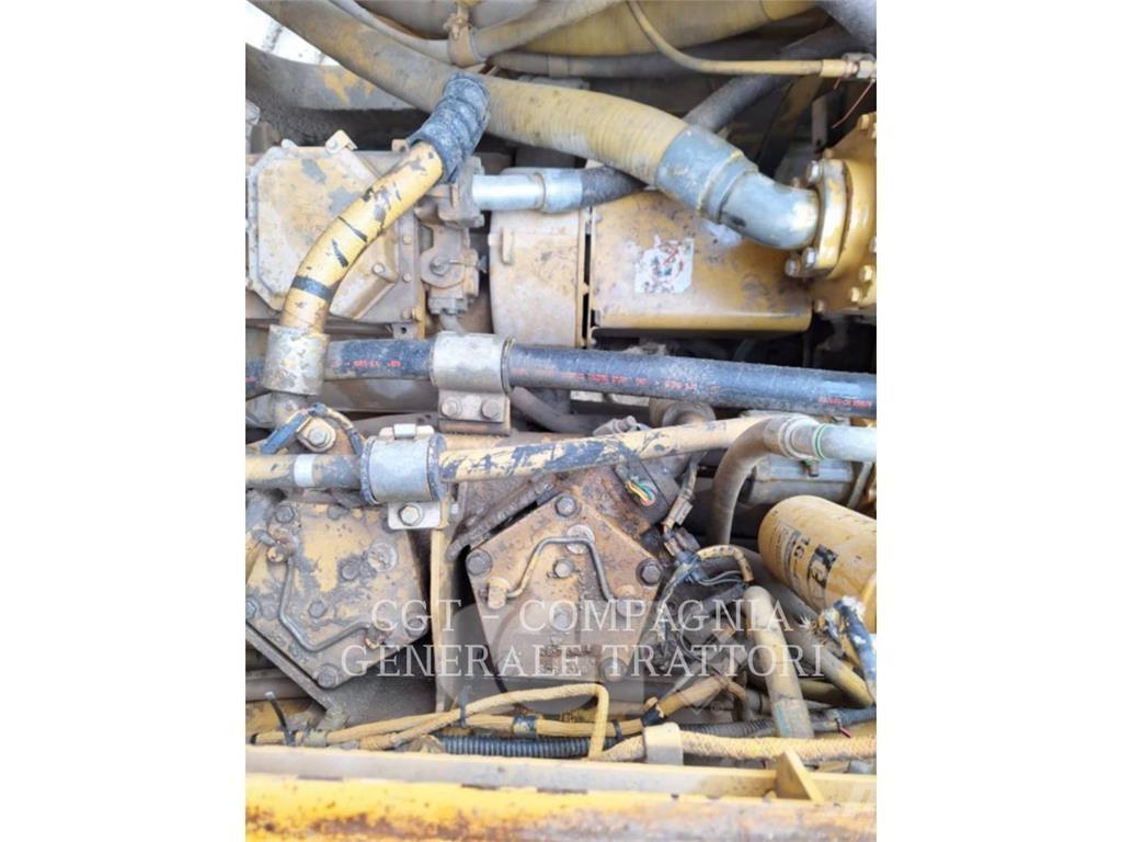 CAT 992G Ładowarki kołowe