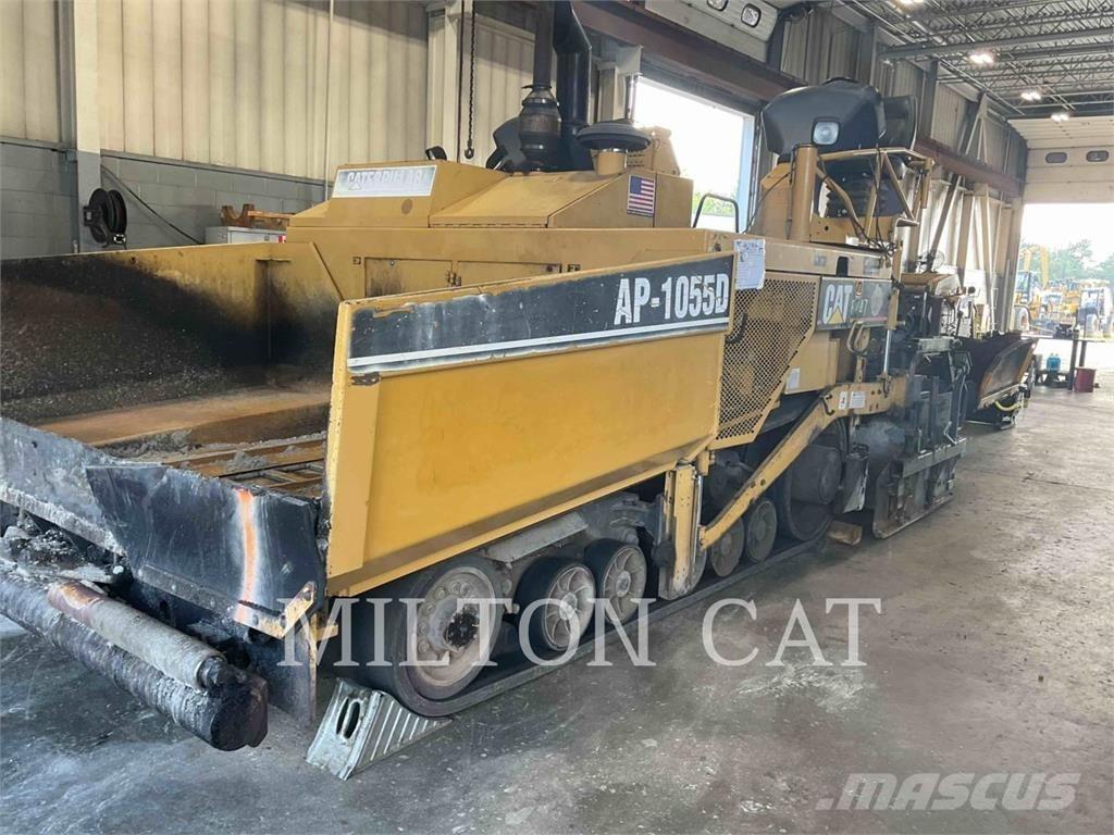 CAT AP-1055D Rozściełacze do asfaltu