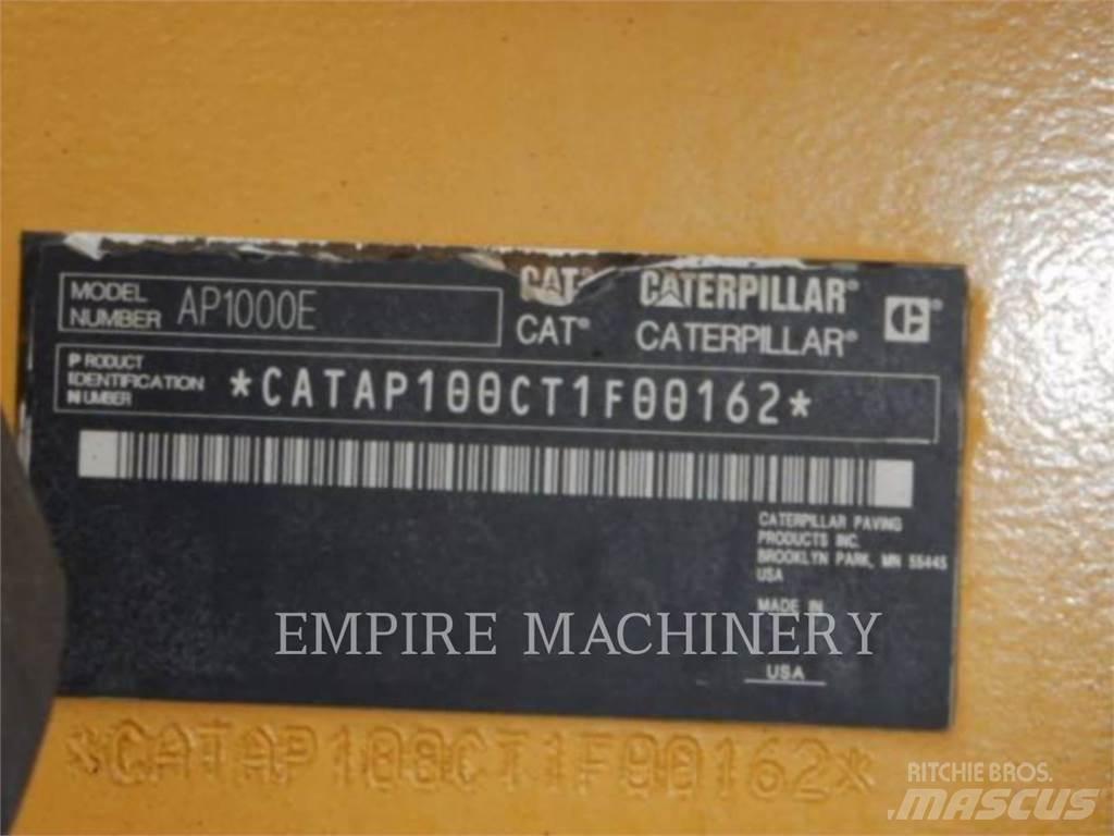 CAT AP1000E Rozściełacze do asfaltu