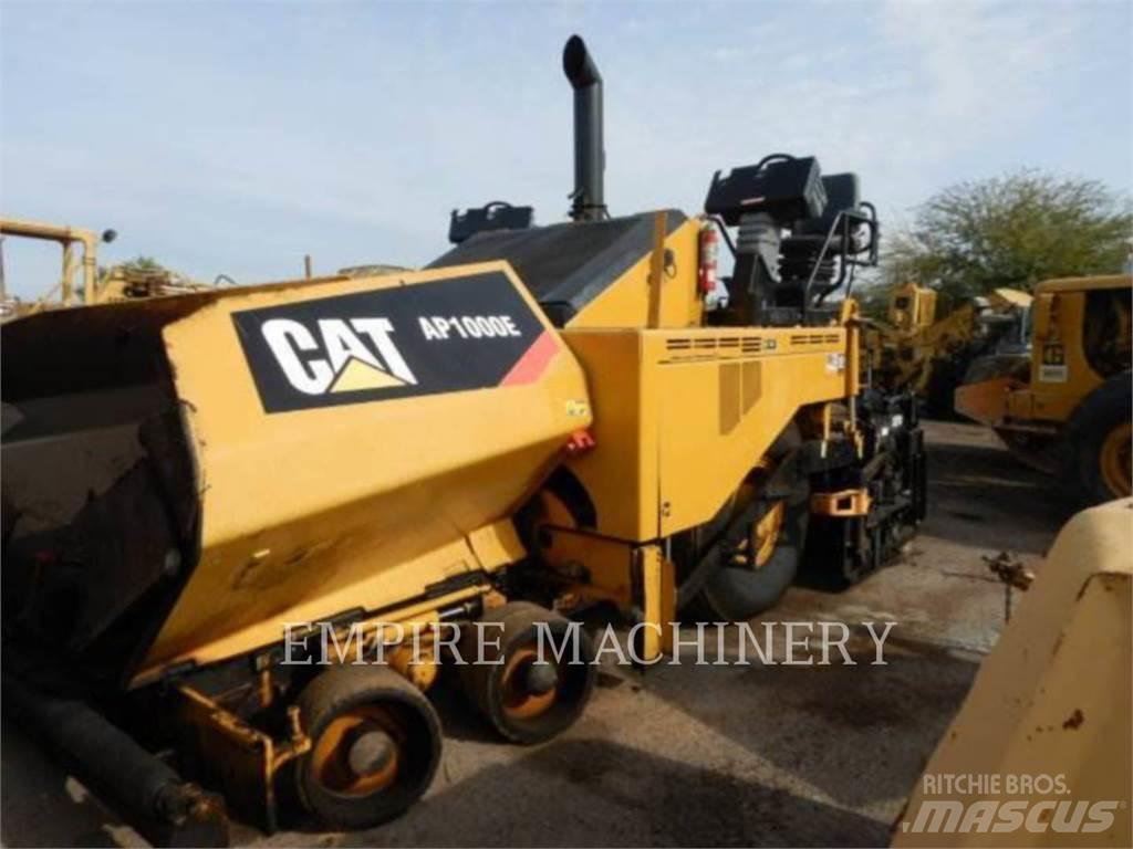 CAT AP1000E Rozściełacze do asfaltu