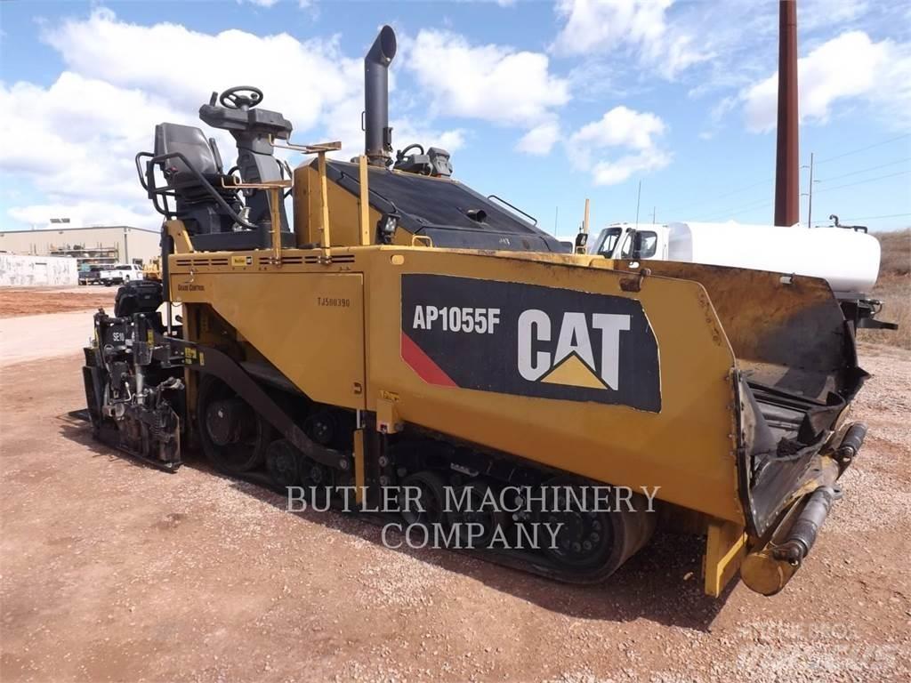 CAT AP1055F Rozściełacze do asfaltu