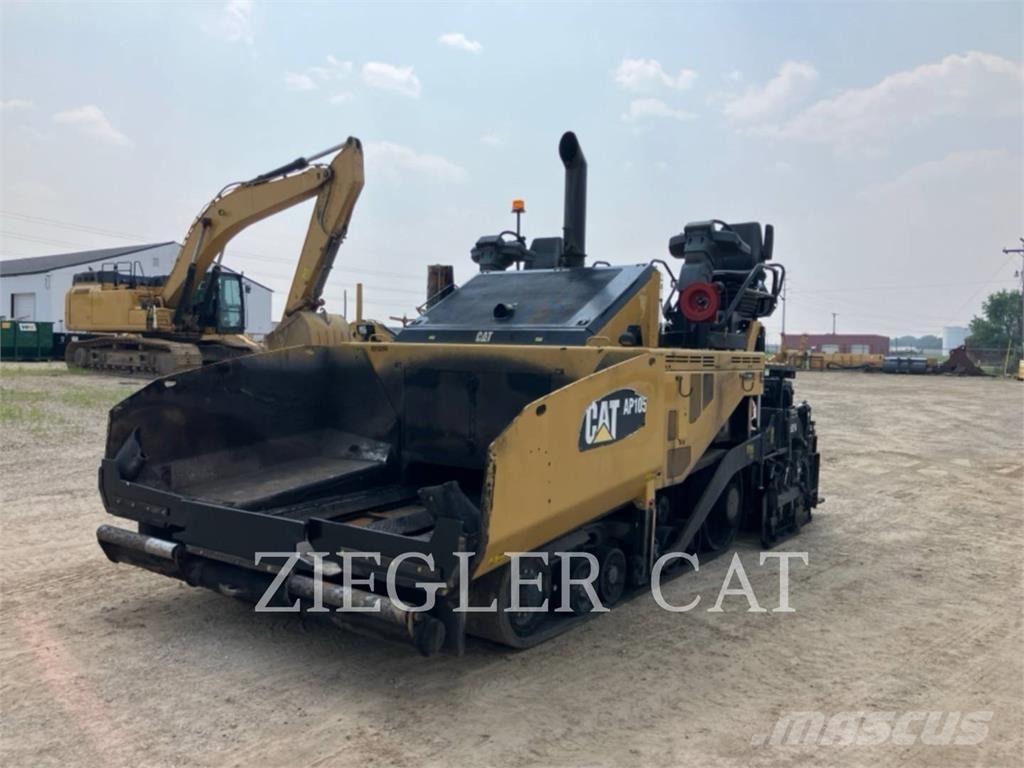 CAT AP1055F Rozściełacze do asfaltu