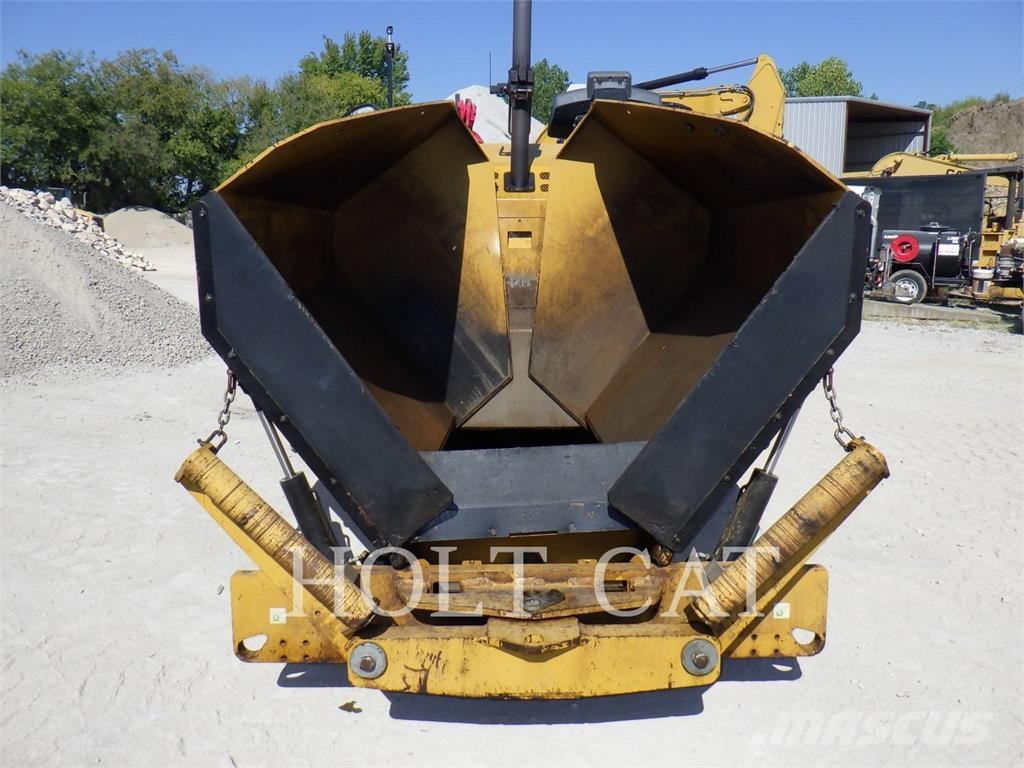 CAT AP355F Rozściełacze do asfaltu