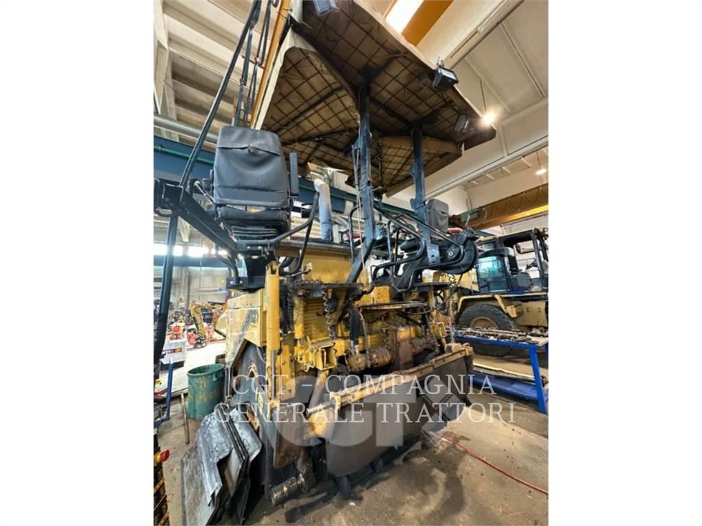 CAT AP600D Rozściełacze do asfaltu